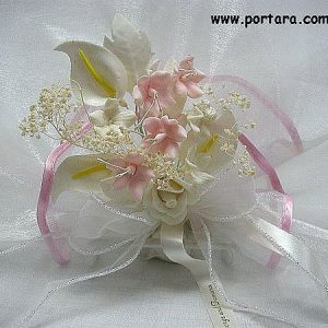 Porcelain Lilies with Jasmine and Roses Bomboniera