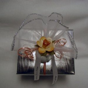Exquisite Silver Beauty Wrapping Idea