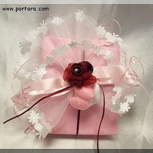 Burgundy with Pink Wrapping Idea